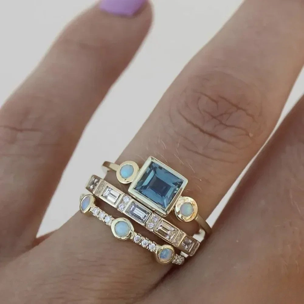 Retro blauer Ring